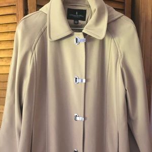 LONDON FOG Trench coat 🧥